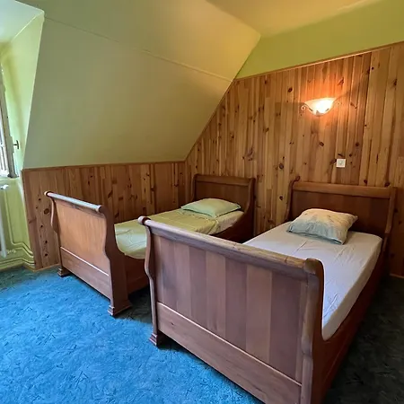 Gite-auberge Du Pont De Lanau Hotel Neuvéglise