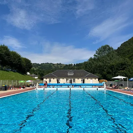 Hotel Gite-auberge Du Pont De Lanau 2*