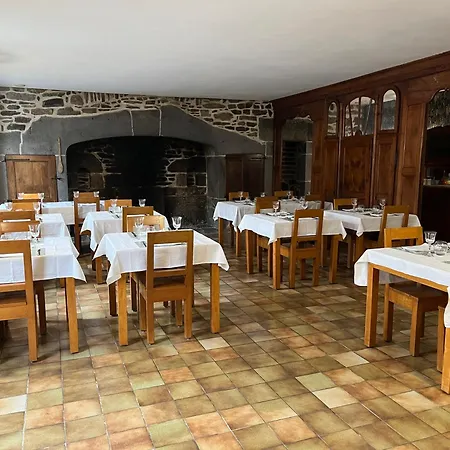 Hotel Gite-auberge Du Pont De Lanau Neuvéglise